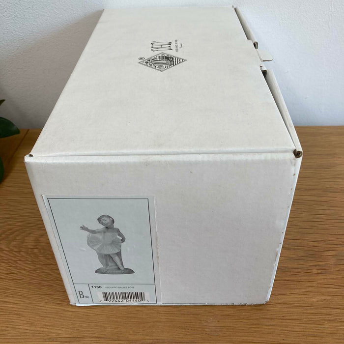 Nao by Lladro My First Bow No 1150 Porcelain Figurine Made In Spain Boxed VGC - Very Good - Attic Discovery Shop