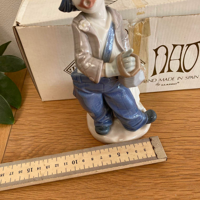 Nao by Lladro 487 Figurine Clown Singing and Playing a Concertina Payasito Boxed - Good - Attic Discovery Shop