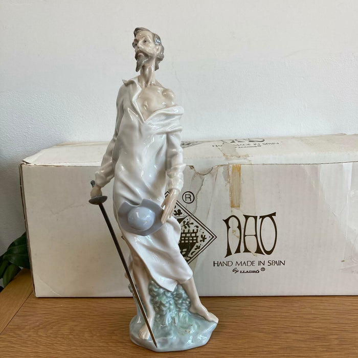 Nao Lladro Don Quixote Rare Figurine " Man With Sword " Boxed #390 1992 Retired - Good - Attic Discovery Shop