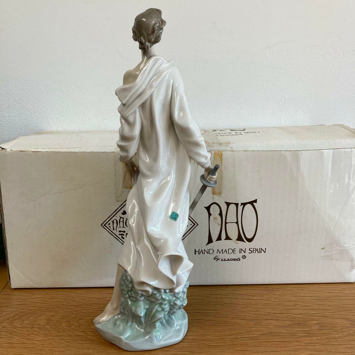 Nao Lladro Don Quixote Rare Figurine " Man With Sword " Boxed #390 1992 Retired - Good - Attic Discovery Shop