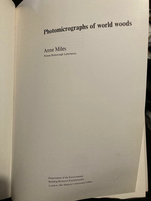 Photomicrographs of World Woods Department of Environment Rare Book 1978 HMSO - Acceptable