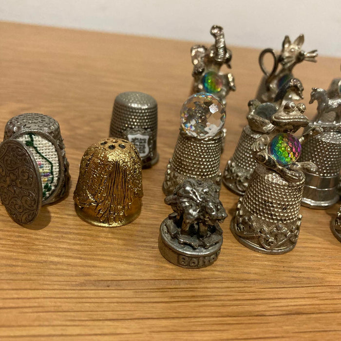 Thimbles Character & Other Metal Rare Lot x24 Total Crystal Collectable Bundle - Good