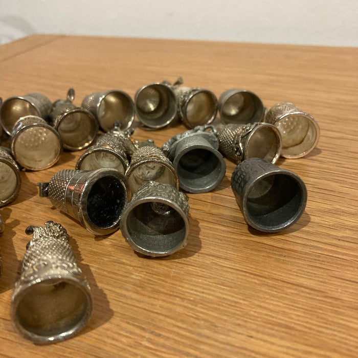 Thimbles Character & Other Metal Rare Lot x24 Total Crystal Collectable Bundle - Good