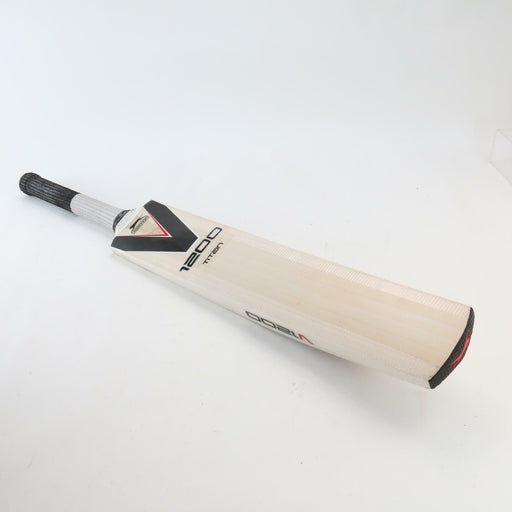 Slazenger Cricket Bat V1200 Fusion (short handle) Titan, Designed in the UK - Very Good - Attic Discovery Shop