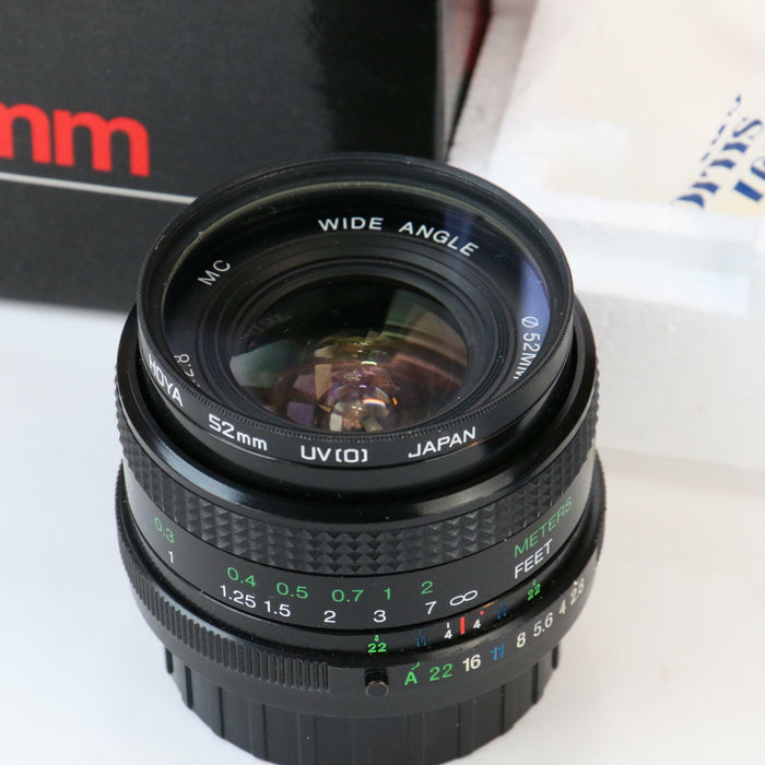 Vivitar 24mm F/2.8 Manual Focus 52 Wide Angle Macro Lens 1:5x Boxed (Near Mint) - Attic Discovery Shop